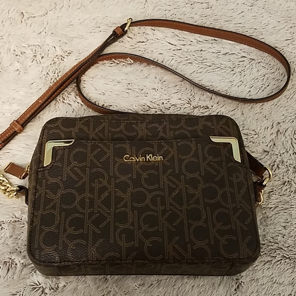 Calvin Klein Crossbody